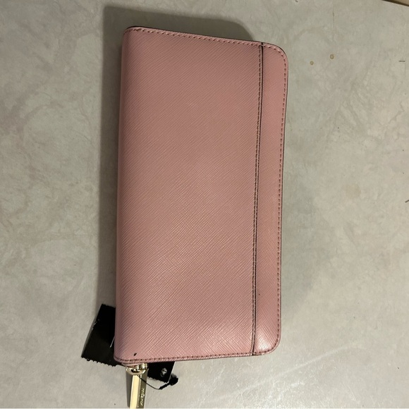 Kate Spade New York PWRU3898 Light Pink Lacey Zip Wallet - Picture 3 of 3